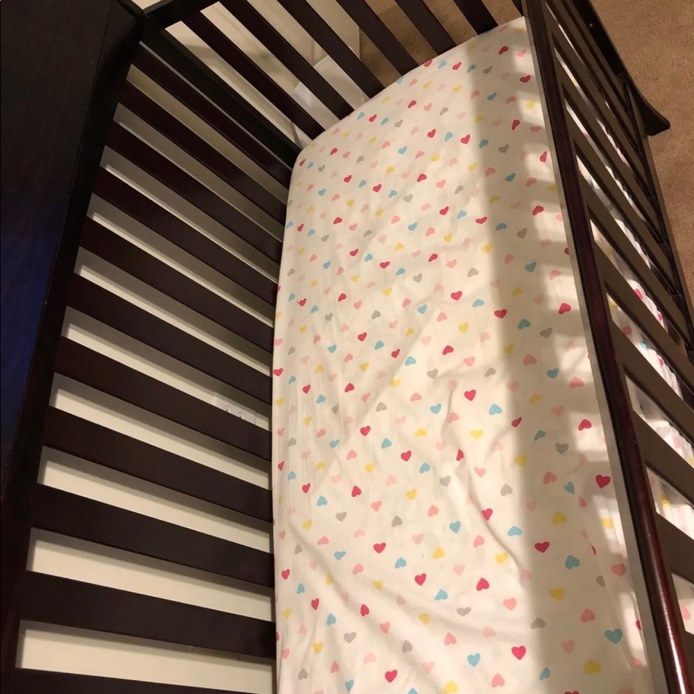Convertible Crib - Picture 4 of 6